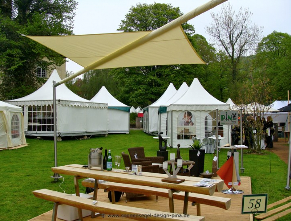 Balve Sonnensegel für Messestand