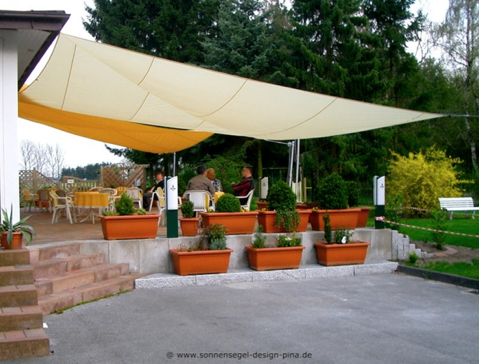 Paderborn II. Sonnensegel Gastronomieterrasse