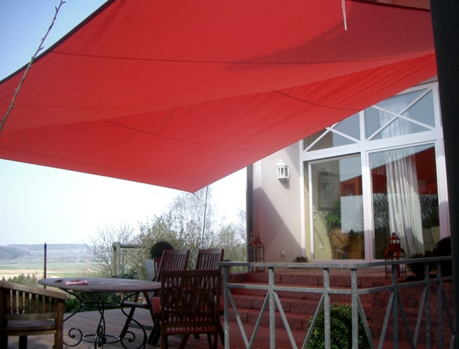 Ahlen III. – Sonnensegel Terrasse