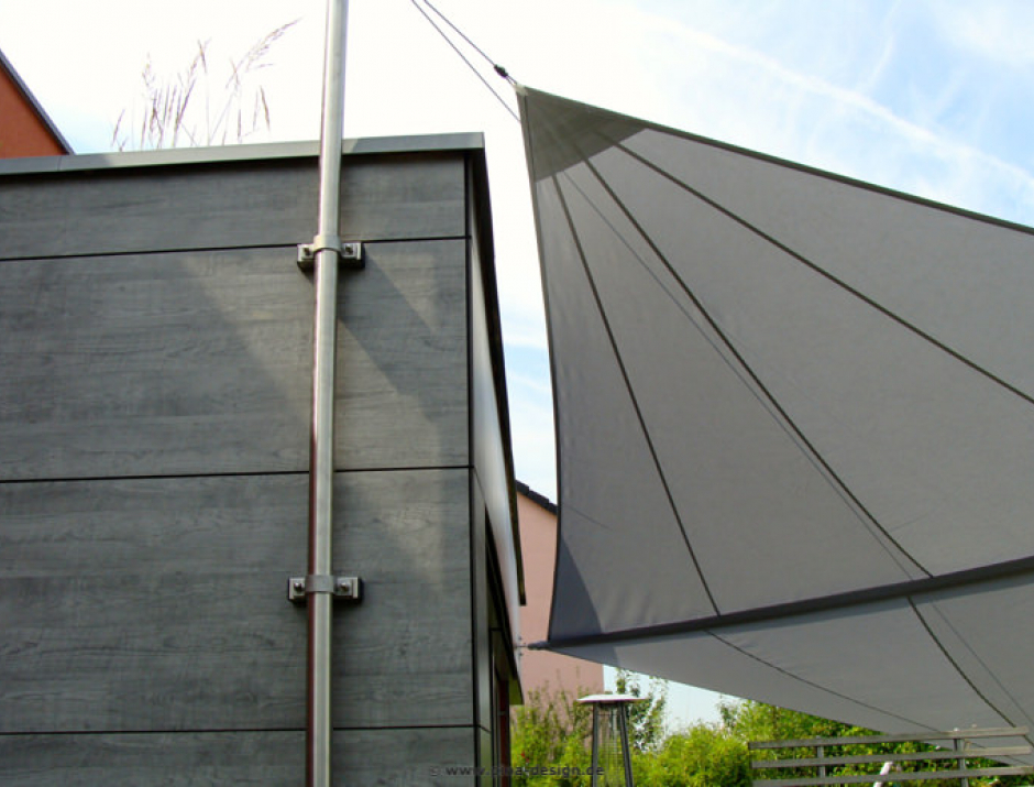 Leverkusen Sonnensegel über Terrasse am Haus