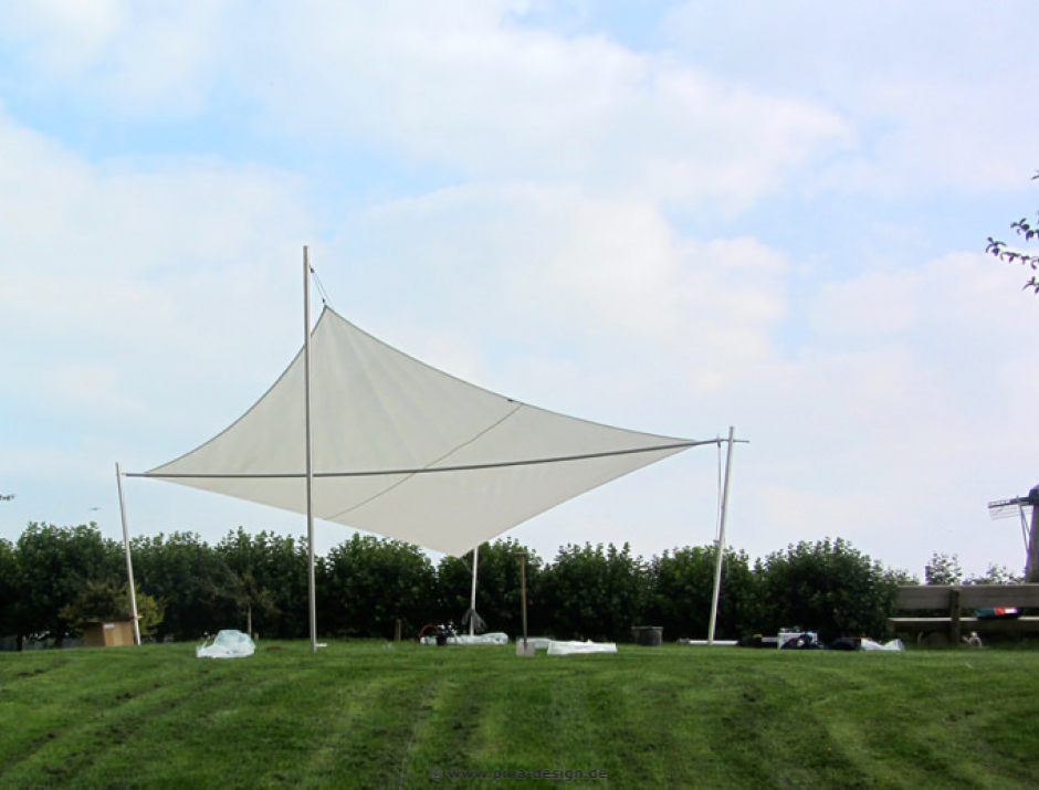 Xanten Archäologischer Park Sonnensegel auf Freifläche