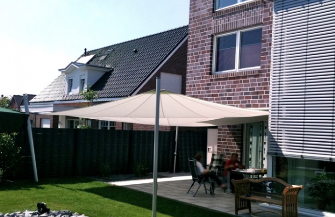 Raum Düsseldorf I. – Sonnensegel Terrasse