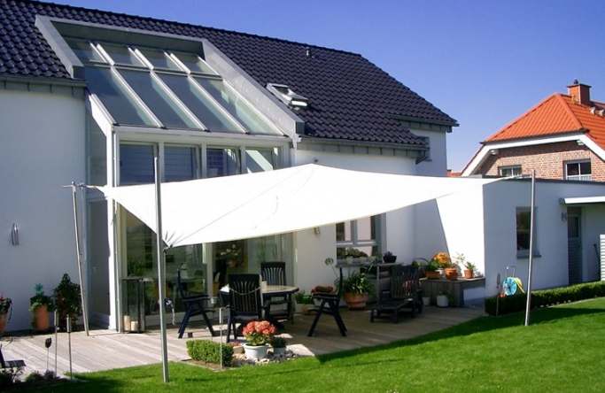 Erwitte III. – Sonnensegel Terrasse