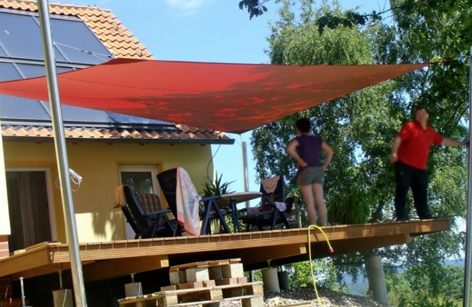 Nähe Bad Pymond – Sonnensegel Terrasse