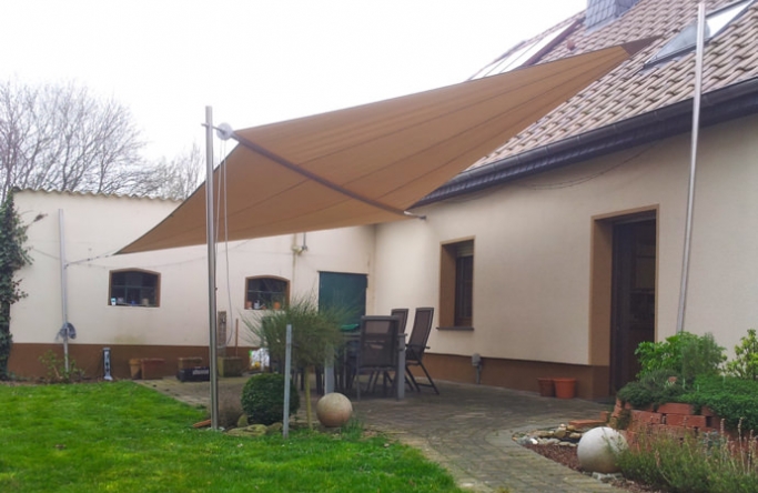 Papenburg Sonnensegel auf Terrasse