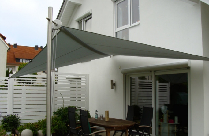 Wickede - Sonnensegel über Hausterrasse