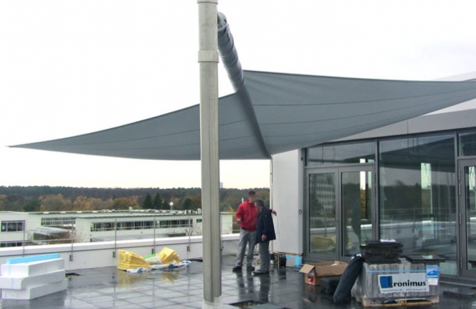 Karlsruhe - Sonnensegel auf Dachterrasse 